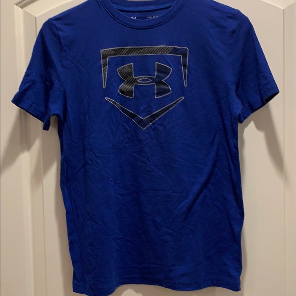 Under Armour boys shirt